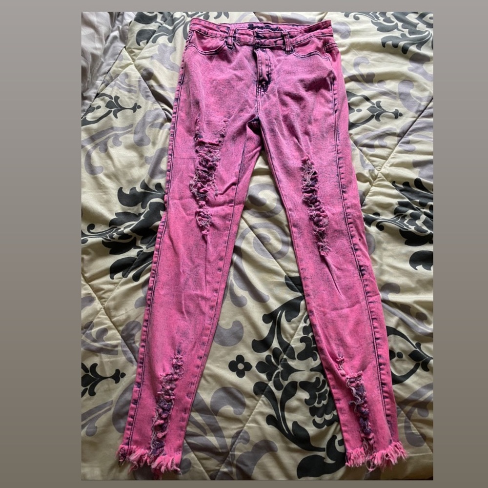 Pink stretch jeans